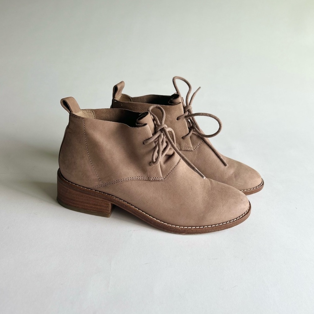 Eileen Fisher Cream Tan Genuine Leather Lace Up Ankle Boots size 7